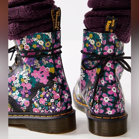 NWT DR MARTENS Vintage 1460 Boots! - Picture 5 of 15